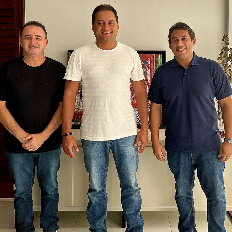 Senador Weverton reuniu hoje com Osmar Filho e Erlânio para tentar comprar eleição da Câmara de São Luís...