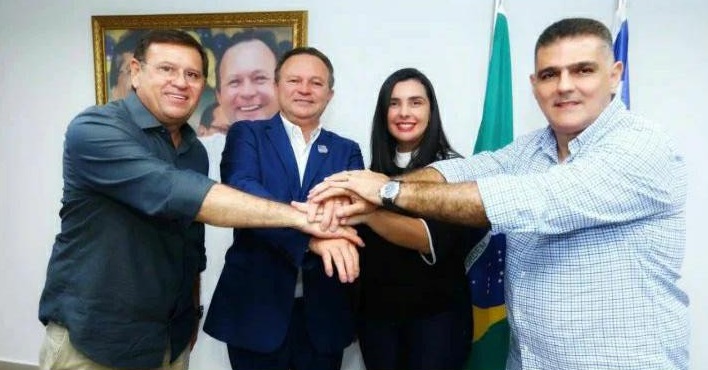 Ex-deputado Stênio levou a prefeita até Carlos Brandão...