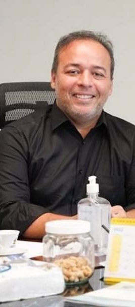 Diante de problema de saúde, Fred Campos está em SP...