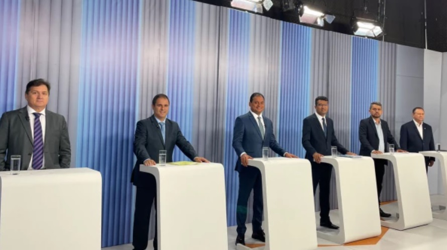 Candidatos no debate da TV Mirante…