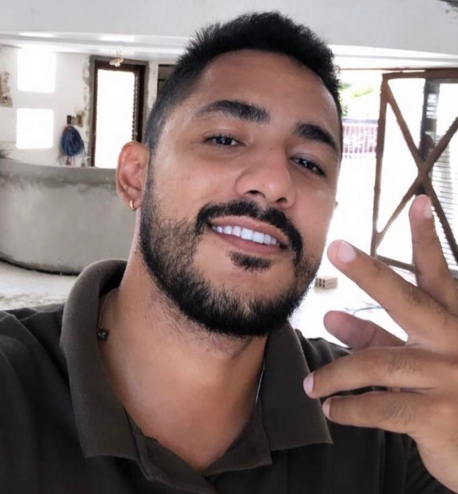 engenheiro Quincio Muniz mandou vídeos se masturbando via direct para Nadiele Serra, filha do prefeito Toca Serra.