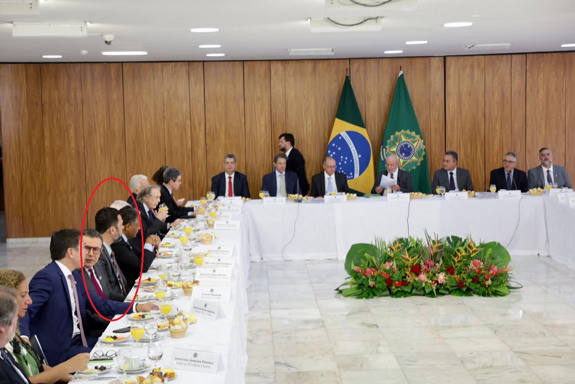 Deputado Fábio Macedo na reunião do Conselho Político de Coalizão do presidente Lula...