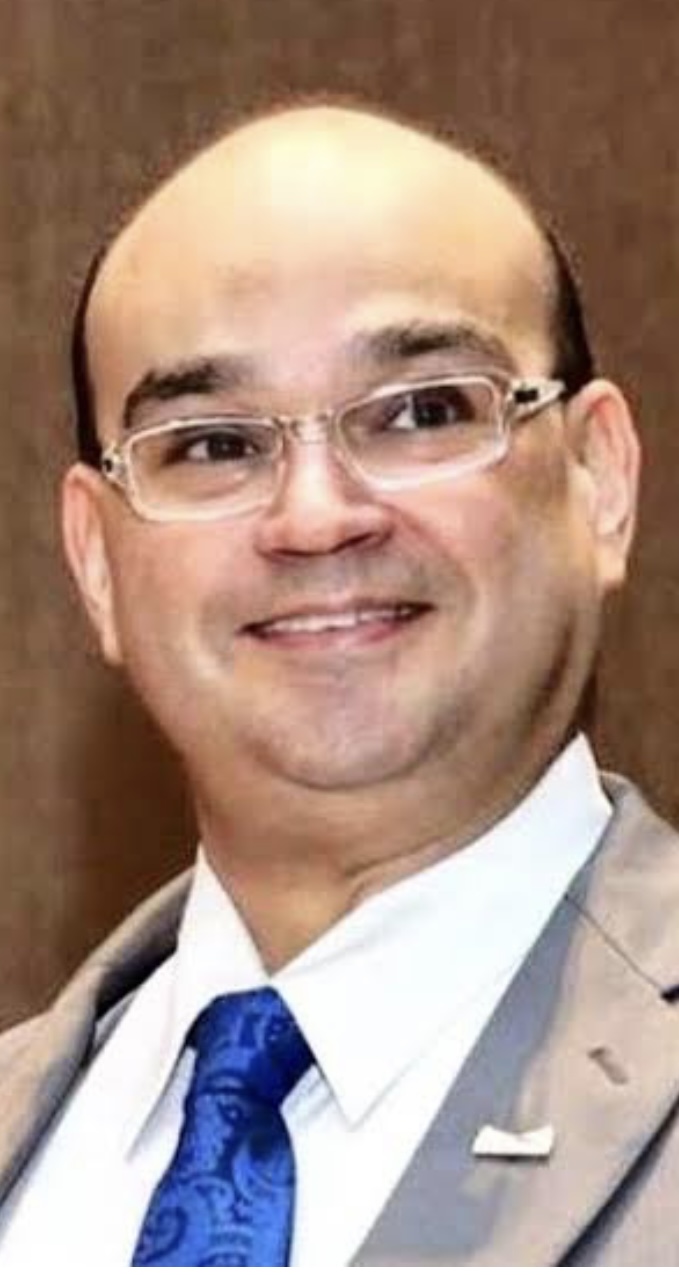 Advogado Adenor Rebolças