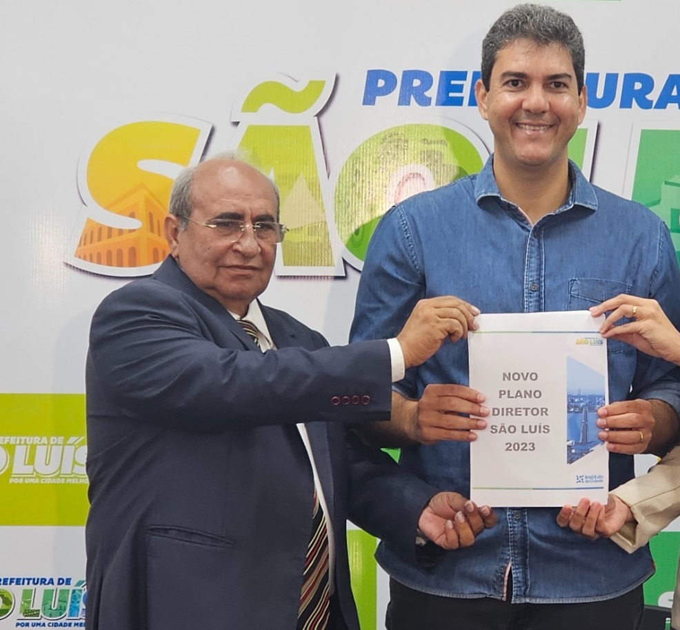 Presidente em exercício da Câmara foi reforçar palanque para Braide e acabou fazendo papel de palhaço...