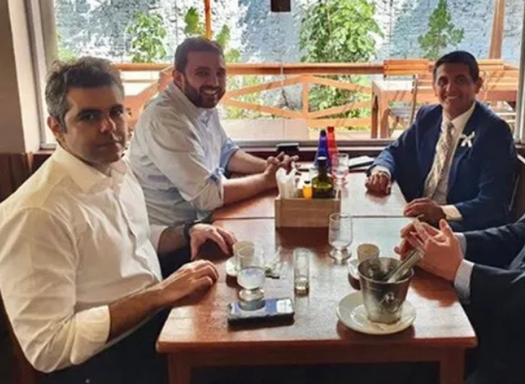 Adriano conta com apoio de Yglêsio e Wellington para acabar com o projeto de BRT criado pelo governo Flávio Dino...