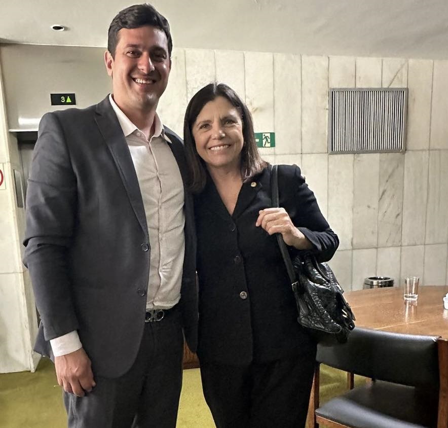 "Natércio 30" vai para o MDB e o presidente do partido ficará com o opositor do prefeito...