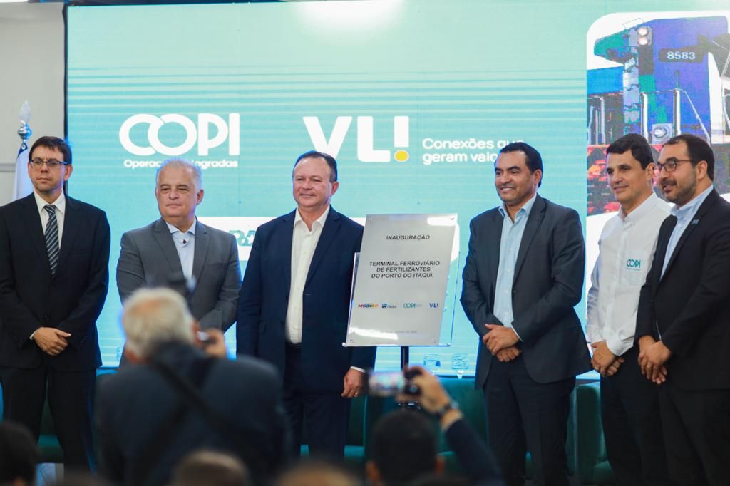 Governador Brandão e demais autoridades durante o evento…