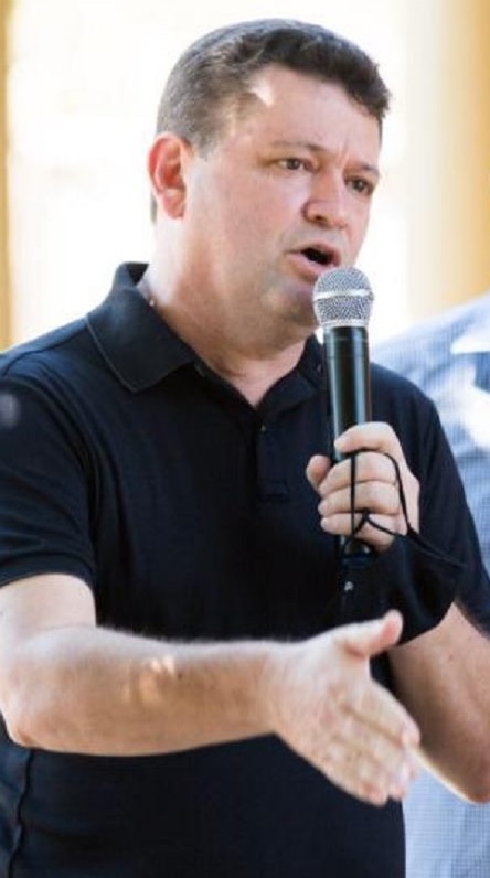 Prefeito Enoque Mota, de Pastos Bons...