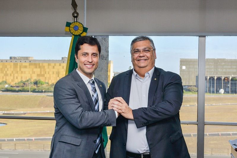Imagem de Duarte e Dino no última semana durante audiência no Ministério de Justiça e Segurança Pública.