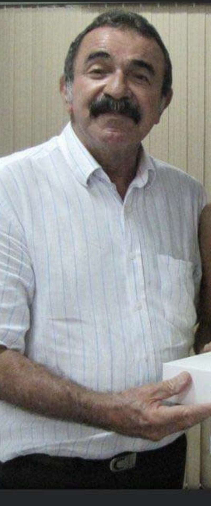 Pedro Marques de Melo, dono e diretor do colégio "O Bom Pastor" é acusado de beijar uma aluna...