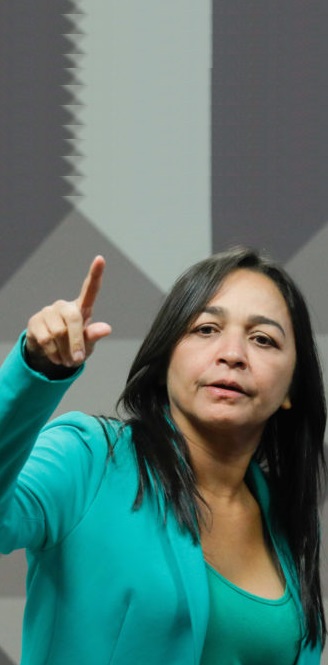 Eliziane não tem as mínimas chances de ser maioria nem mesmo em seu próprio partido, o PSD...