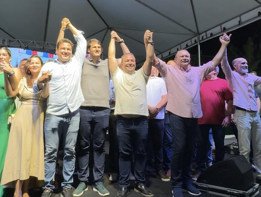 Desde as eleições de 2022 que Brandão não subia em um palanque político...