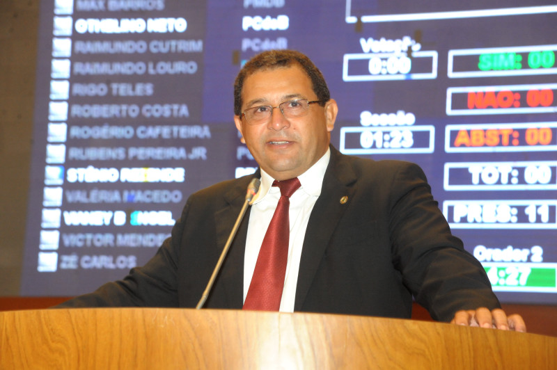 Jota Pinto volta à Assembleia Legislativa do Maranhão...