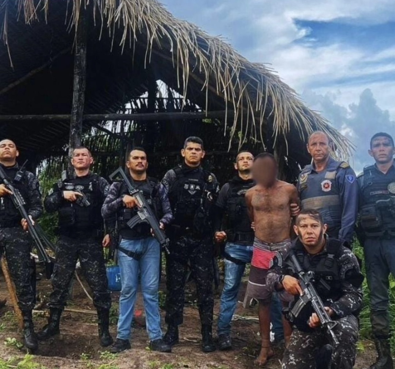 Suspeito de cortar homem com golpes de facão é preso em João LisboaCrime bárbaro foi testemunhado por estudantes, e as imagens foram compartilhadas nas redes sociais.