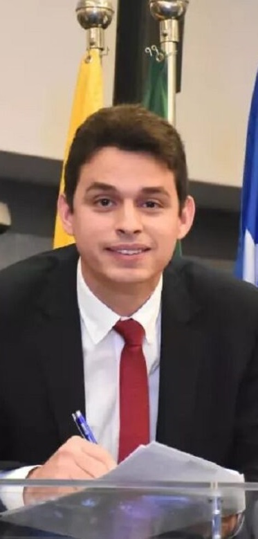 Prefeito de São Mateus, Ivo Rezende.