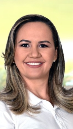 Prefeita do Município de São João do Sóter, Joselene Silva Bezerra de Araújo, popularmente conhecida como “Josa”.
