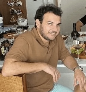 médico Antônio Carlos Salim Braide (foto à esquerda), mais conhecido como “Tonho”, irmão do prefeito de São Luís, Eduardo Braide (PSD)