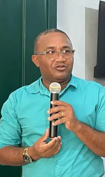 Prefeito Nivaldo Araújo de Jesus, do município de Alcântara.