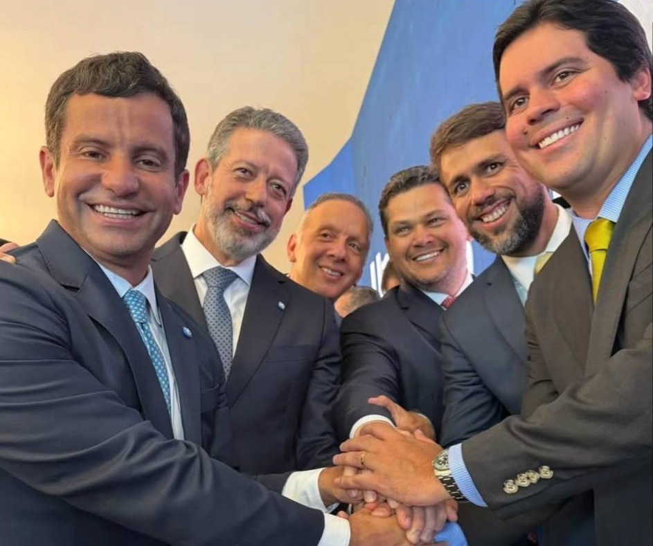 Fufuca foi um dos nomes de frente durante o ato da formalizaram uma federação União Brasil e PP.