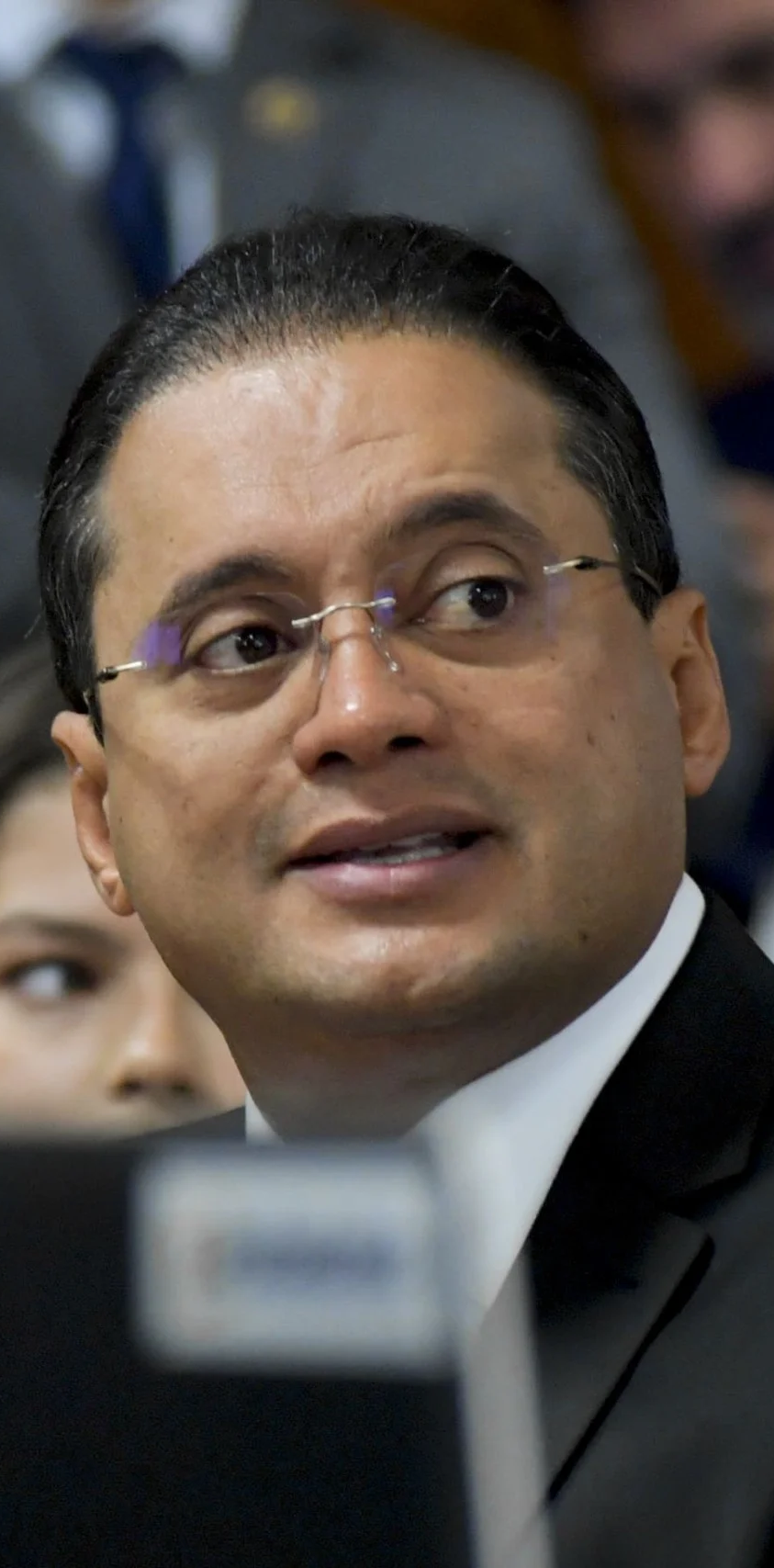 Se teimar em disputar novamente ao Senado, Weverton Rocha ficará sem mandato a partir de janeiro de 2027...